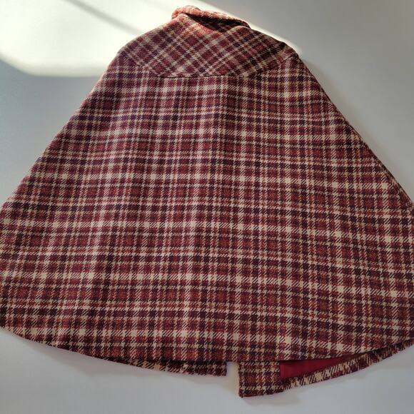Vintage Seaton Hall Wool Red Plaid Poncho Cape Button-up Lined Small/Medium - Picture 5 of 7